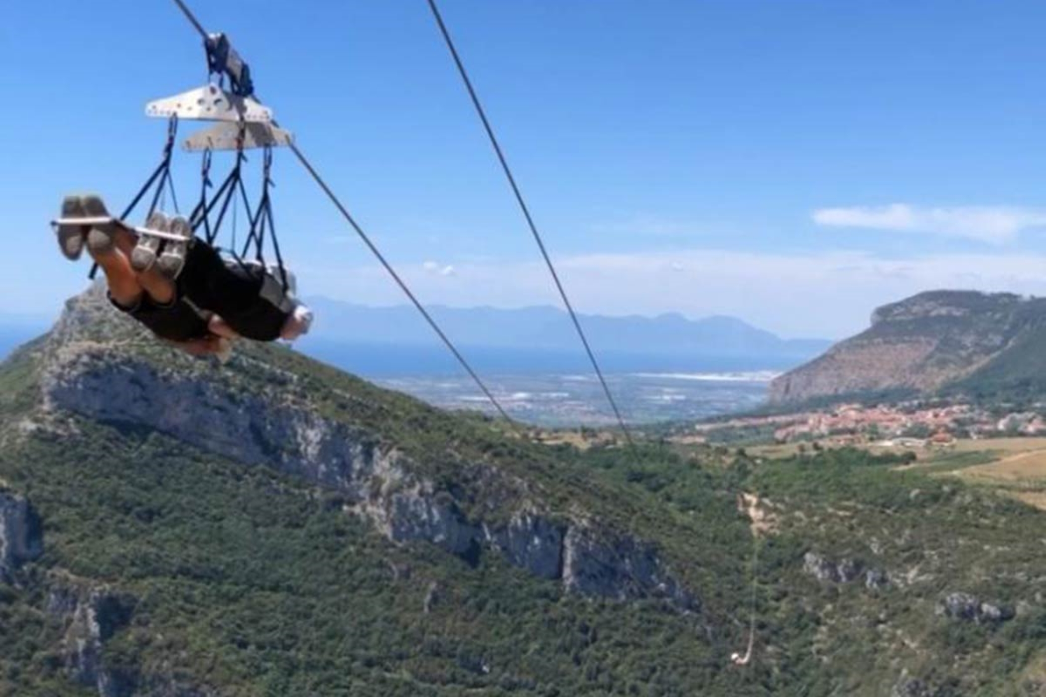 Scopri Cilento in Volo a Trentinara, la zip line